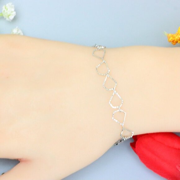 "Elegant & Trendy Bracelet, A Perfect Gift for Women, Thoughtful,  EVCH1785 - Picture 1 of 10